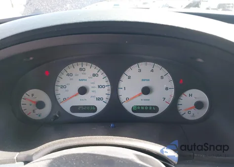 2001 Dodge Grand Caravan Sport z USA, uszkodzony, nr VIN 2B4GP44301R330067